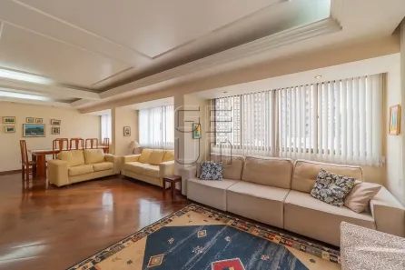 Apartamento com 3 Quartos à venda, 174m² no Vila Ipiranga, Londrina