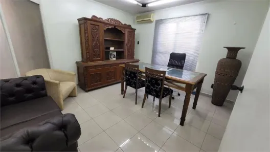 Sala Comercial à venda, 130m² no Encruzilhada, Santos