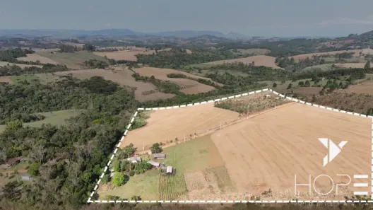 Fazenda/Sítio com 3 Quartos à venda, 180000m² no Centro, Tamarana