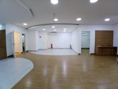 Ponto Comercial à venda, 136m² no Pitangueiras, Guarujá