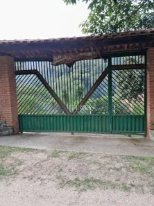 Fazenda/Sítio com 4 Quartos à venda, 600m² no , Alumínio