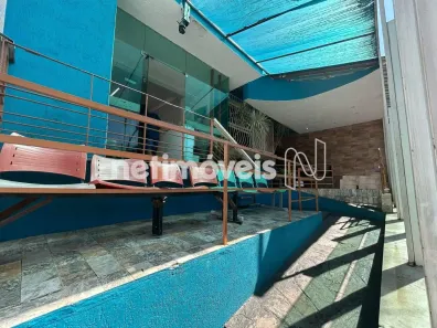 Casa com 13 Quartos à venda, 384m² no Floresta, Belo Horizonte