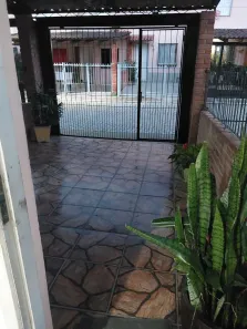 Sobrado com 2 Quartos à venda, 48m² no Vila Nova, Porto Alegre