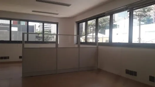Sala Comercial para alugar, 97m² no Moema, São Paulo