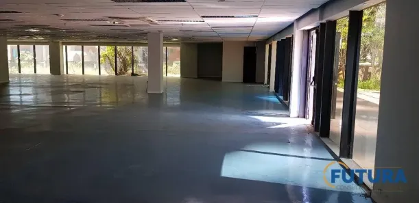 Ponto Comercial para alugar, 938m² no Asa Norte, Brasília