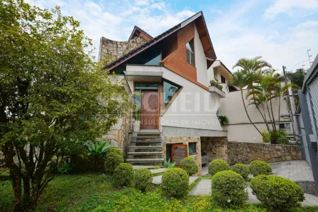 Sobrado com 4 Quartos à venda, 250m² no Jardim Marajoara, São Paulo