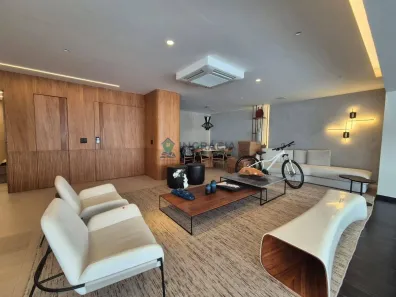 Apartamento com 3 Quartos para alugar, 206m² no Vila Romana, São Paulo