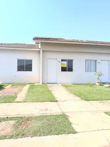 Casa com 3 Quartos para alugar, 100m² no Petrópolis, Várzea Grande