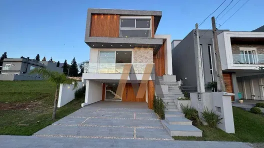 Casa de Condomínio com 3 Quartos à venda, 250m² no Vila Cachoeirinha, Cachoeirinha