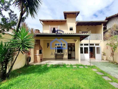 Sobrado com 5 Quartos à venda, 158m² no Martim de Sá, Caraguatatuba