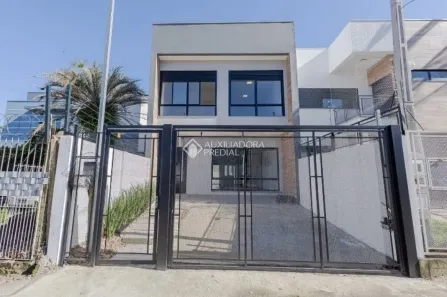 Casa com 3 Quartos para alugar, 201m² no Ipanema, Porto Alegre