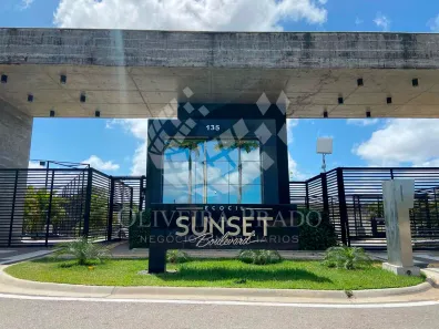 Lote/Terreno à venda, 334m² no Pitimbu, Natal