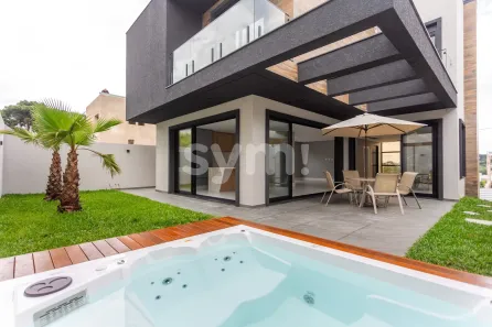 Casa de Condomínio com 3 Quartos à venda, 292m² no Tanguá, Almirante Tamandaré