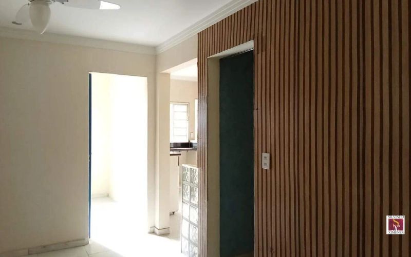 Casa com 2 quartos — Buritis, Belo Horizonte