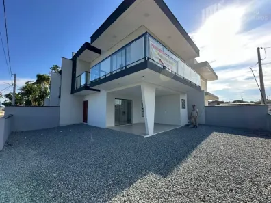 Casa com 3 Quartos à venda, 118m² no Praia do Ervino, Balneário Barra do Sul