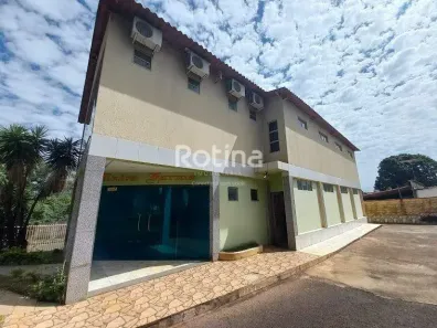 Prédio Comercial para alugar, 200m² no Chácaras Tubalina e Quartel, Uberlândia