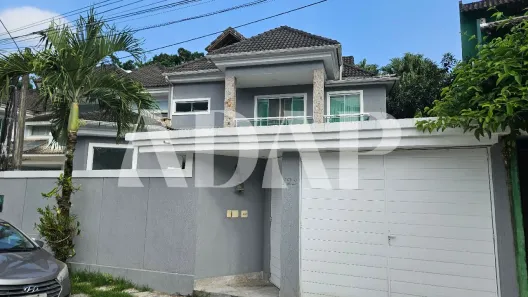 Casa de Condomínio com 4 Quartos à venda, 256m² no Vargem Pequena, Rio de Janeiro