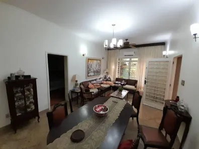 Casa com 3 Quartos à venda, 162m² no Centro, Ribeirão Preto