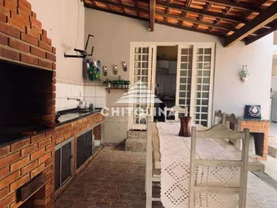 Casa com 3 Quartos à venda, 210m² no Jardim Alvorada, Itapetininga