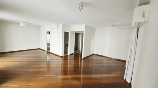 Apartamento com 3 Quartos à venda, 167m² no Vila Uberabinha, São Paulo