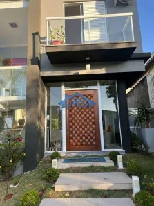 Casa de Condomínio com 3 Quartos à venda, 258m² no Suru, Santana de Parnaíba