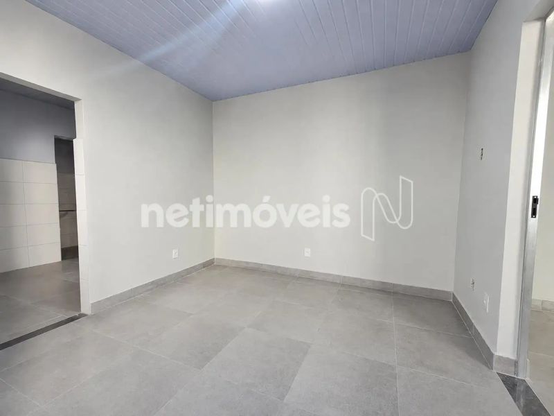 Casa com 1 quarto — Dom Cabral, Belo Horizonte
