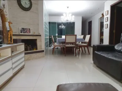 Sobrado com 3 Quartos à venda, 228m² no Vila Magini, Mauá