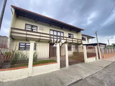 Casa com 3 Quartos à venda, 200m² no Ponte do Imaruim, Palhoça