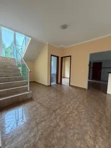 Casa com 4 Quartos para alugar, 250m² no Embu-Guaçu, Embu-Guaçu