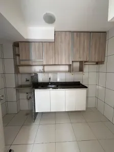 Apartamento com 2 Quartos para alugar, 60m² no Quarenta Horas (Coqueiro), Ananindeua