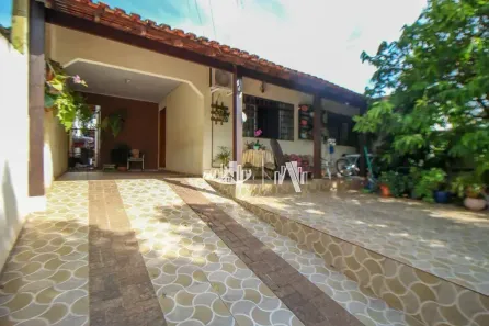 Casa com 3 Quartos à venda, 200m² no Conjunto Cafezal 1, Londrina