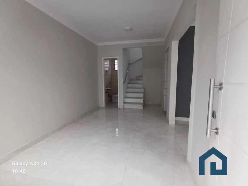 Casa com 3 quartos — Santa Amélia, Belo Horizonte