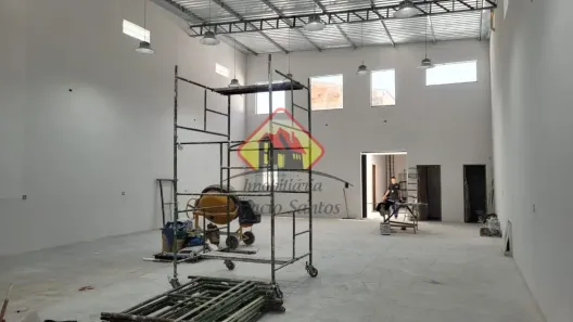 Galpão/Depósito/Armazém para alugar, 235m² no Vila São Geraldo, Taubaté