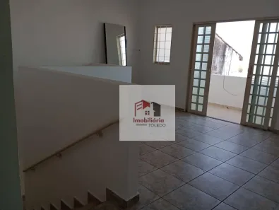Casa com 2 Quartos para alugar, 95m² no Vila Barão, Sorocaba