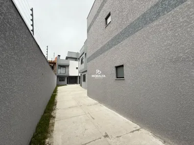 Sobrado com 3 Quartos à venda, 120m² no Uberaba, Curitiba