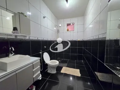 Casa com 3 Quartos à venda, 175m² no Residencial Gramado, Uberlândia