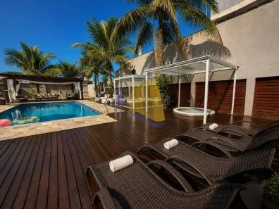 Casa com 5 Quartos para alugar, 530m² no São Lourenço, Bertioga