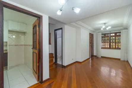 Casa com 2 Quartos para alugar, 109m² no Boa Vista, Curitiba