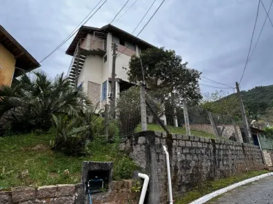 Casa com 3 Quartos à venda, 130m² no Barra da Lagoa, Florianópolis