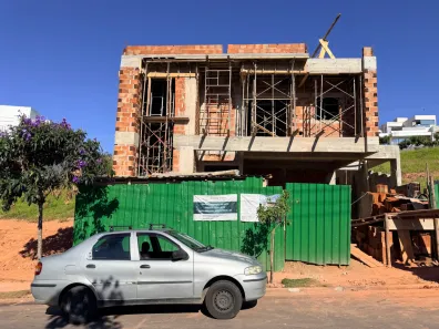 Casa de Condomínio com 3 Quartos à venda, 324m² no Salvaterra, Juiz de Fora