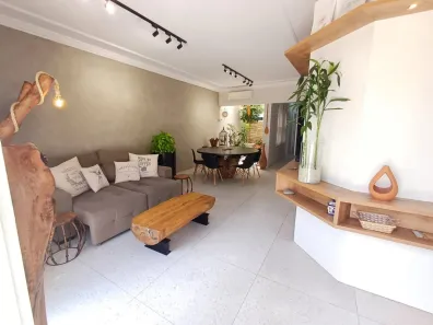 Casa com 3 Quartos à venda, 235m² no Jardim da Fonte, Jundiaí