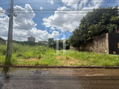 Lote/Terreno à venda, 540m² no Vila Rosa, Goiânia