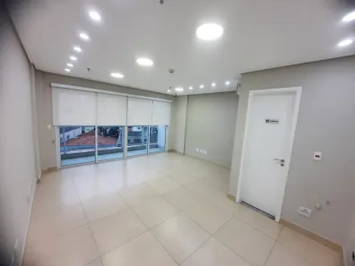 Sala Comercial para alugar, 30m² no Santa Teresinha, São Paulo
