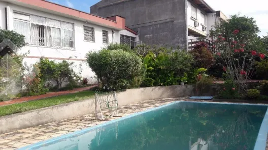 Casa com 3 Quartos à venda, 250m² no Medianeira, Porto Alegre