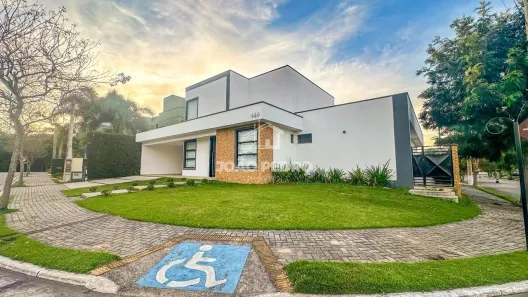 Casa de Condomínio com 3 Quartos para venda ou aluguel, 277m² no Condomínio Residencial Green Park, Taubaté