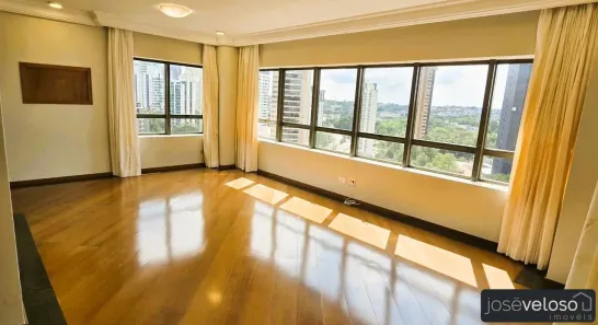 Apartamento com 3 Quartos para alugar, 260m² no Mossunguê, Curitiba