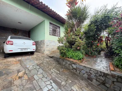 Casa com 3 Quartos à venda, 360m² no Itapoã, Belo Horizonte