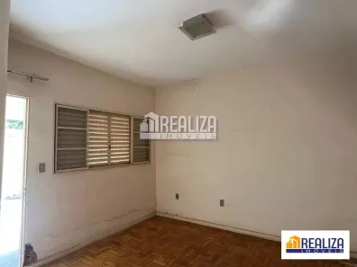 Casa com 2 Quartos à venda, 150m² no Santa Marta, Uberaba
