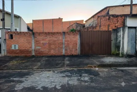 Lote/Terreno à venda, 260m² no Vila Assumpção, Botucatu
