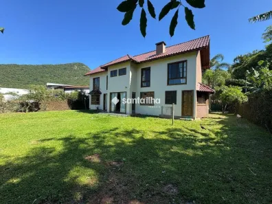 Casa de Condomínio com 6 Quartos para alugar, 220m² no Armação do Pântano do Sul, Florianópolis